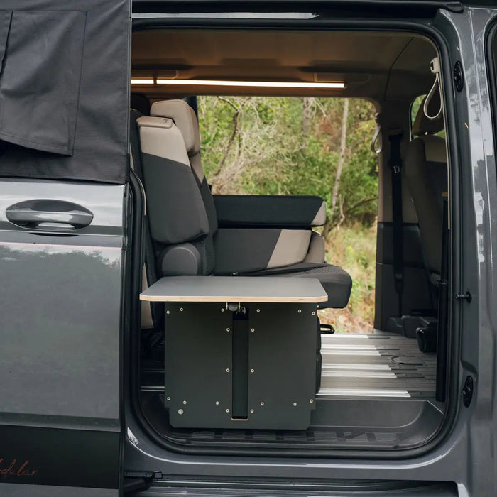 TableBox Stauraum mit Klapptisch für VW T7 Multivan von SpaceCamper Modular
