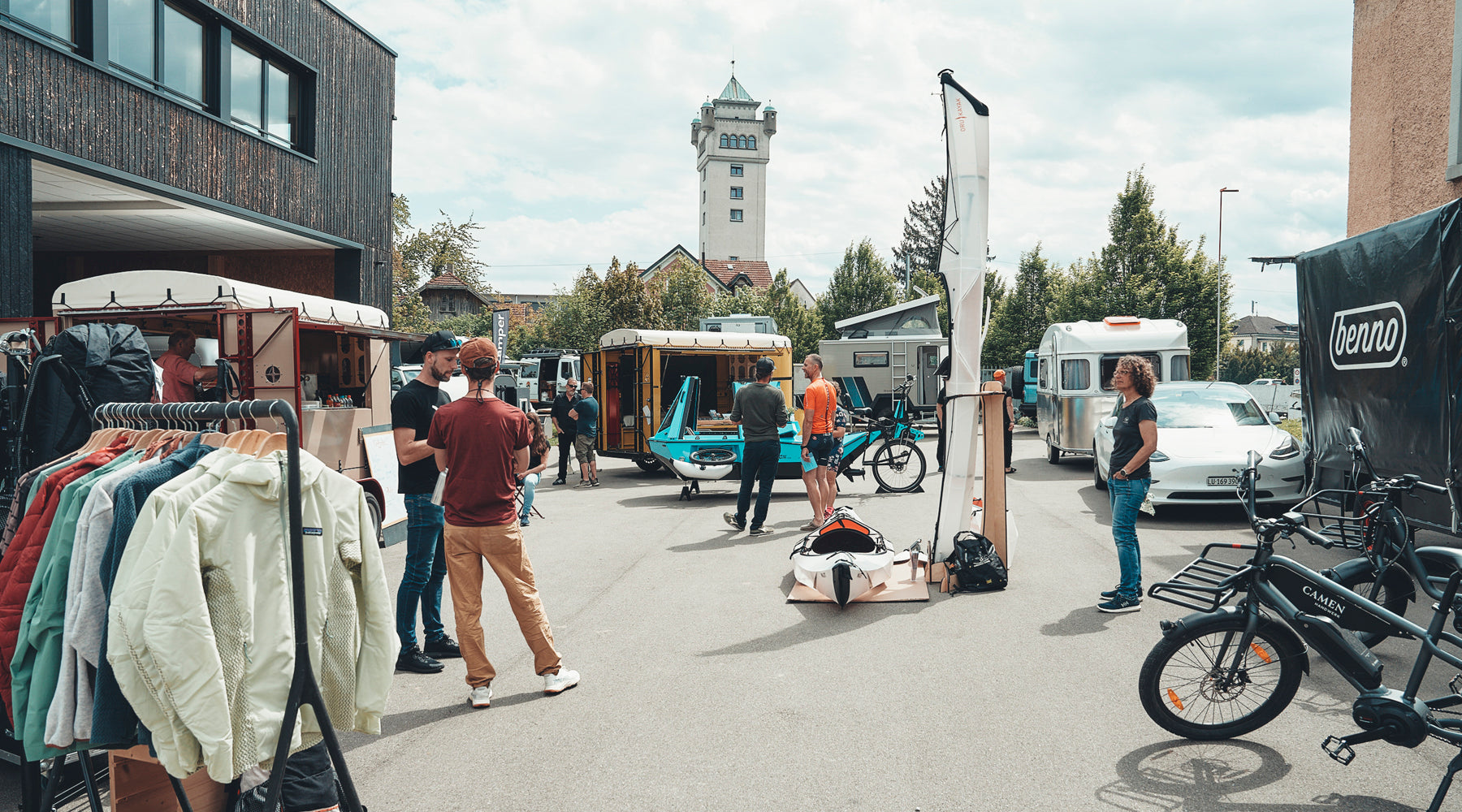 QUESTO È STATO IL "GIORNO DEL CAMPO BASE APERTO" DELL'INSEL AUF RÄDERN