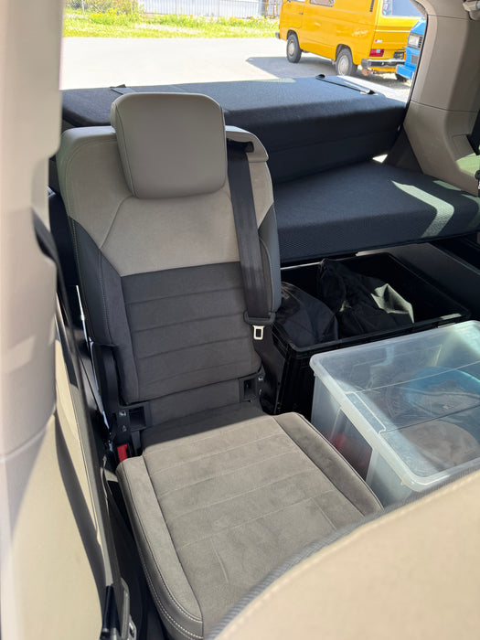 VW T7 New Multivan hybrid SpaceCamper Modular