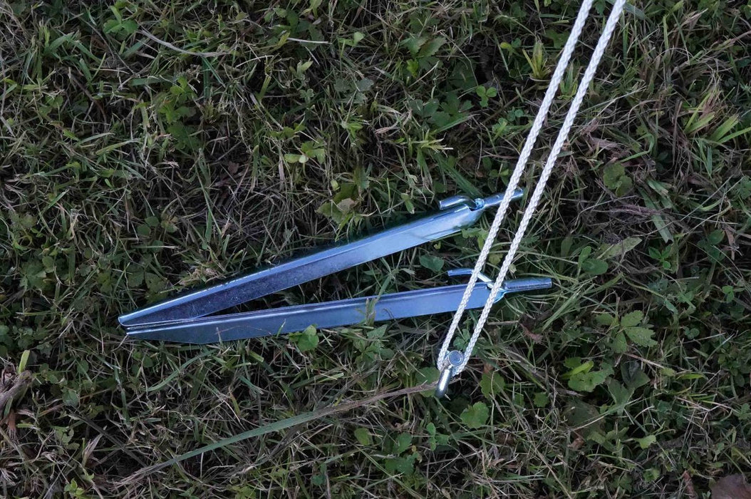 Kit de fixation (piquets + corde de haubanage) en acier inoxydable