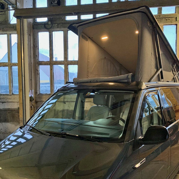 Remplacement Rééquipement d'une ouverture frontale (fonction panoramique) du soufflet de tente pour le toit relevable VW T6 California Beach Coast et Ocean